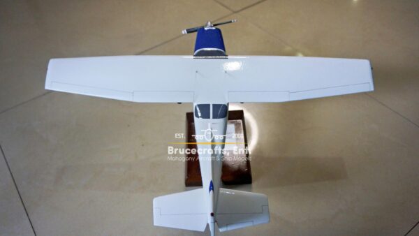 Cessna 172 RP-C7512 - Image 6